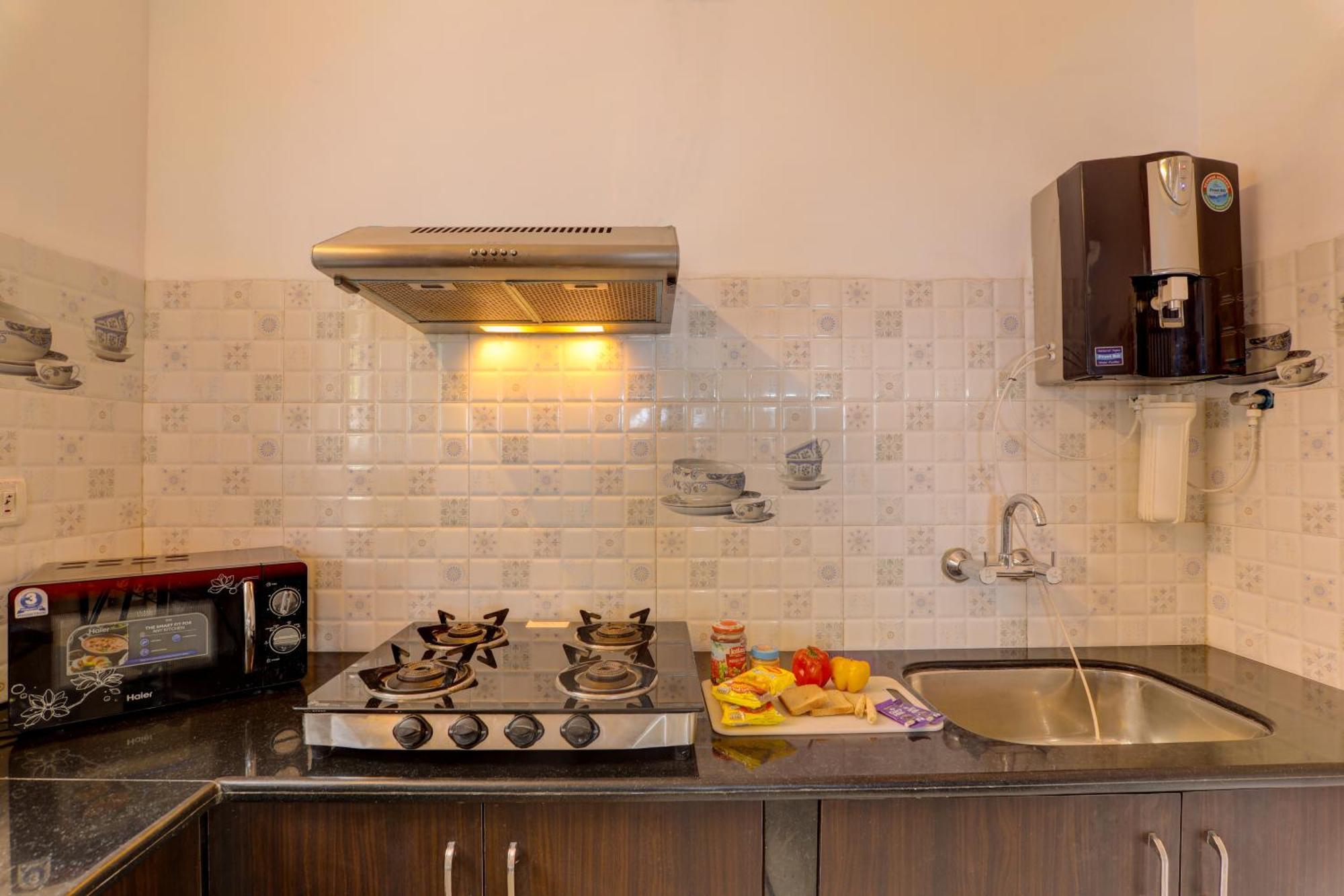 Ludo Private Pool Villa, Wifi-Caretaker-Parking, North Goa باغا المظهر الخارجي الصورة